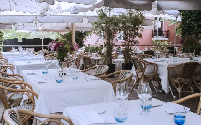 Restaurant Villa9trois - Terrasse