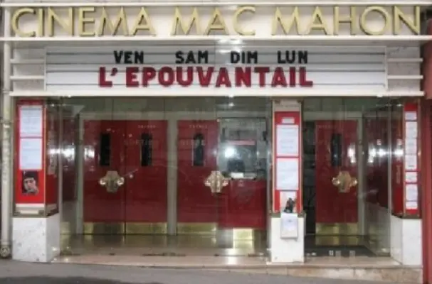 Cinema Mac-Mahon à Paris