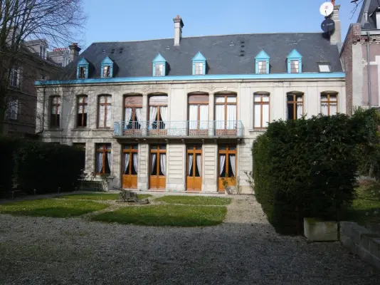 Hôtel des Canonniers - Lieu de séminaire à Saint-Quentin (02)